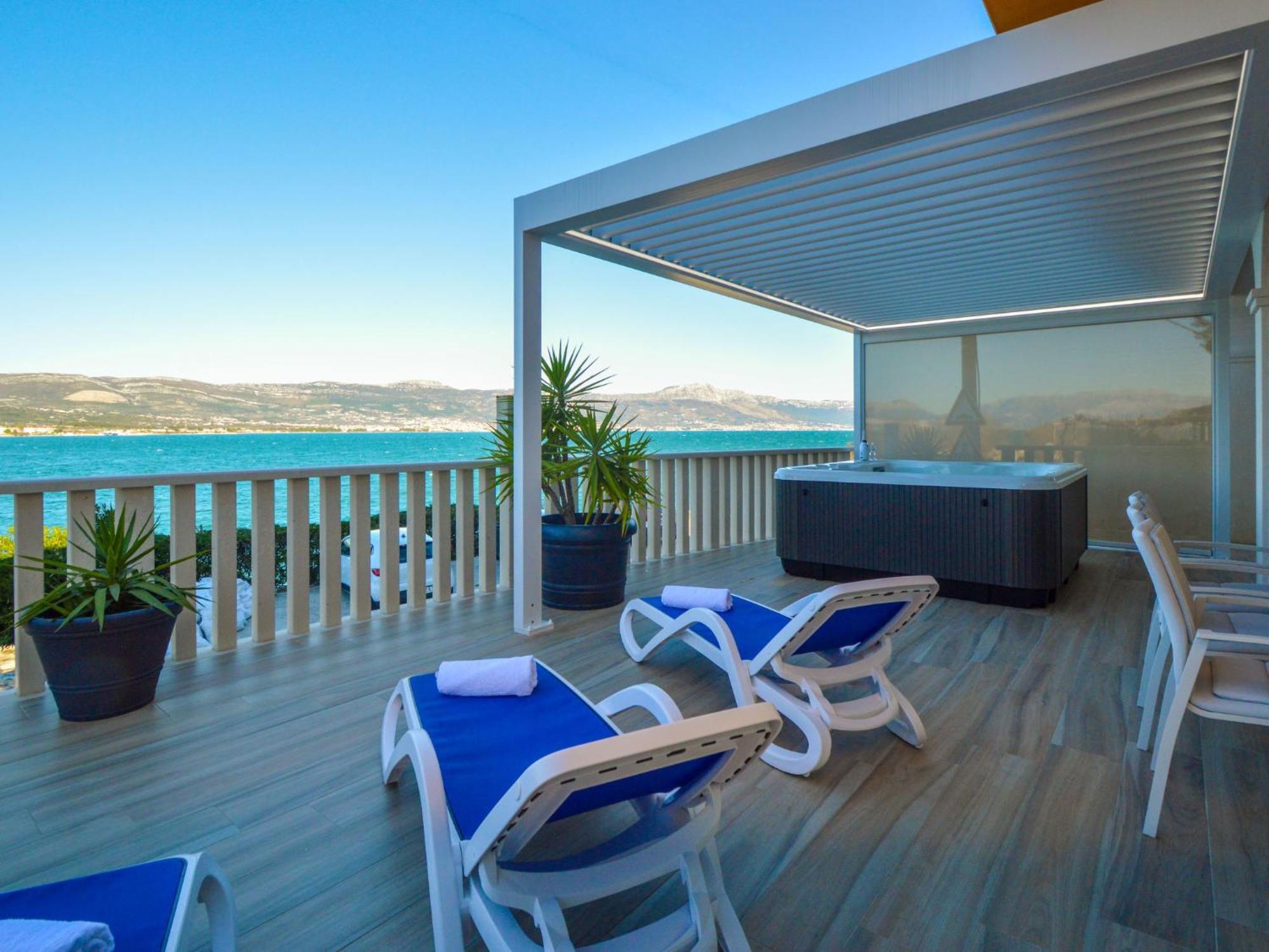 Apartment Mornar-5 By Interhome Trogir Exteriér fotografie