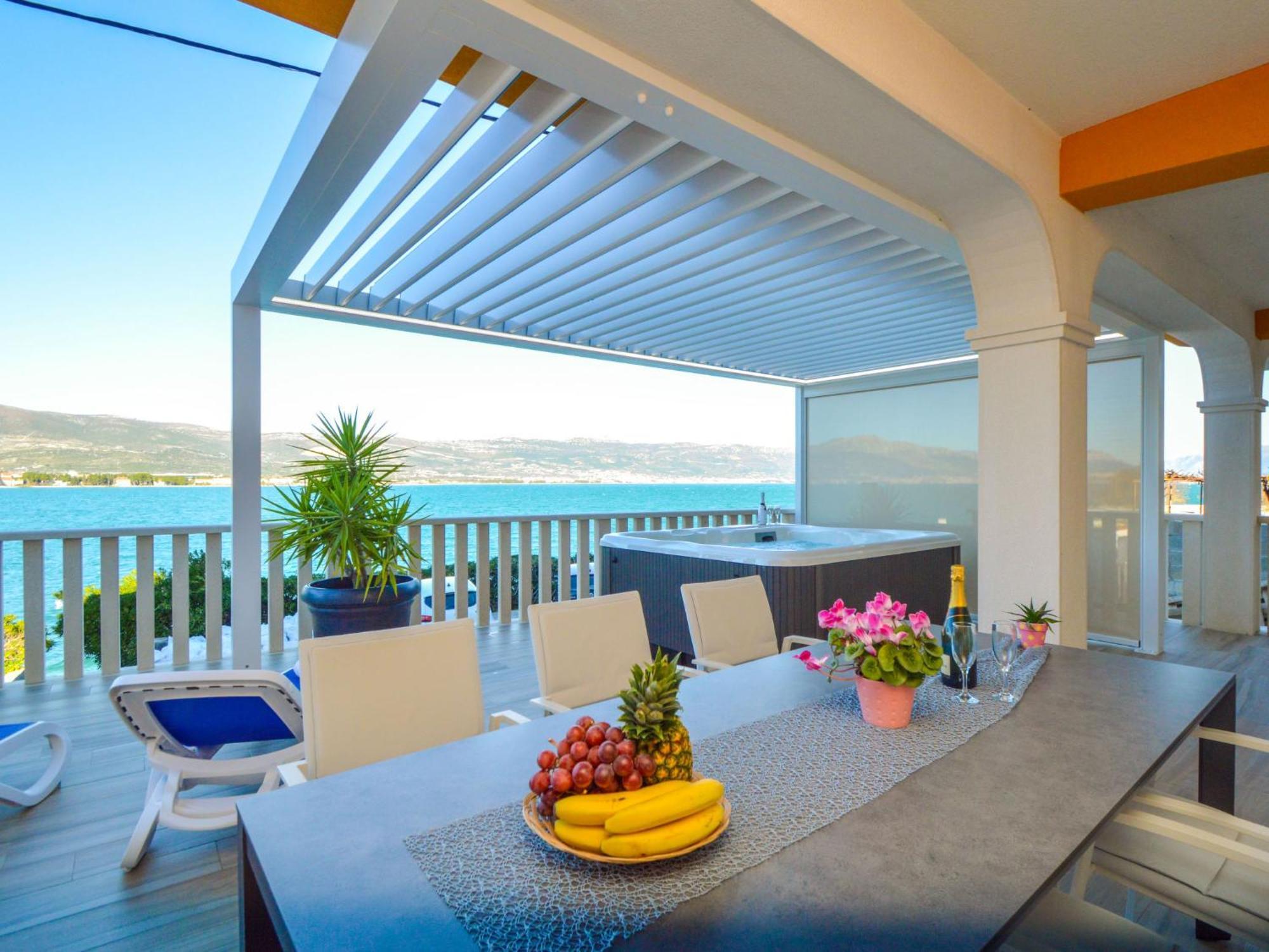 Apartment Mornar-5 By Interhome Trogir Exteriér fotografie